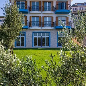  Apart Otel Clementin Suits Sigacık